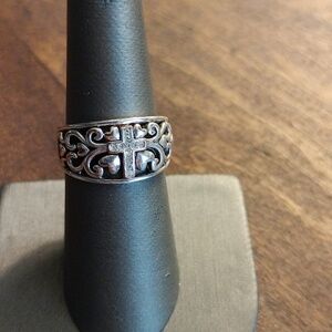 Silver band with swirls rhinestone cross size 7